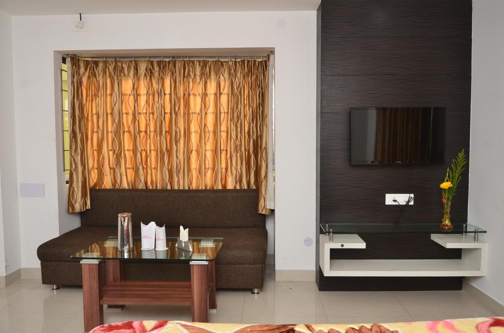 Hotel Amaravati Siliguri Δωμάτιο φωτογραφία